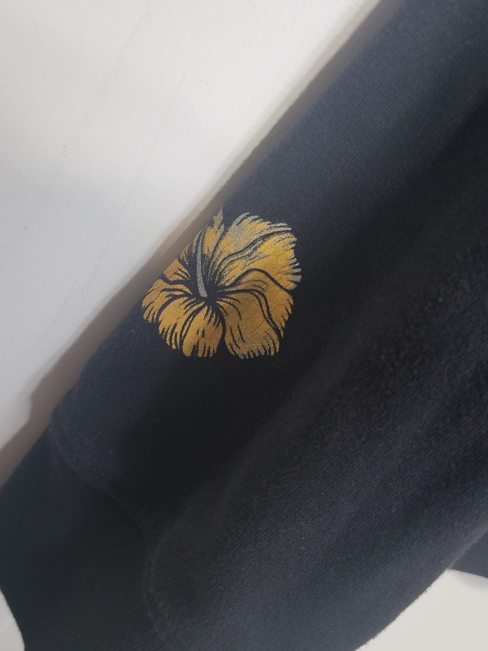 (Size XL) Crazy Shirts Hawaii Original Zip Up Hoodie Black XL Hibiscus Surf Y2K - Picture 4 of 11